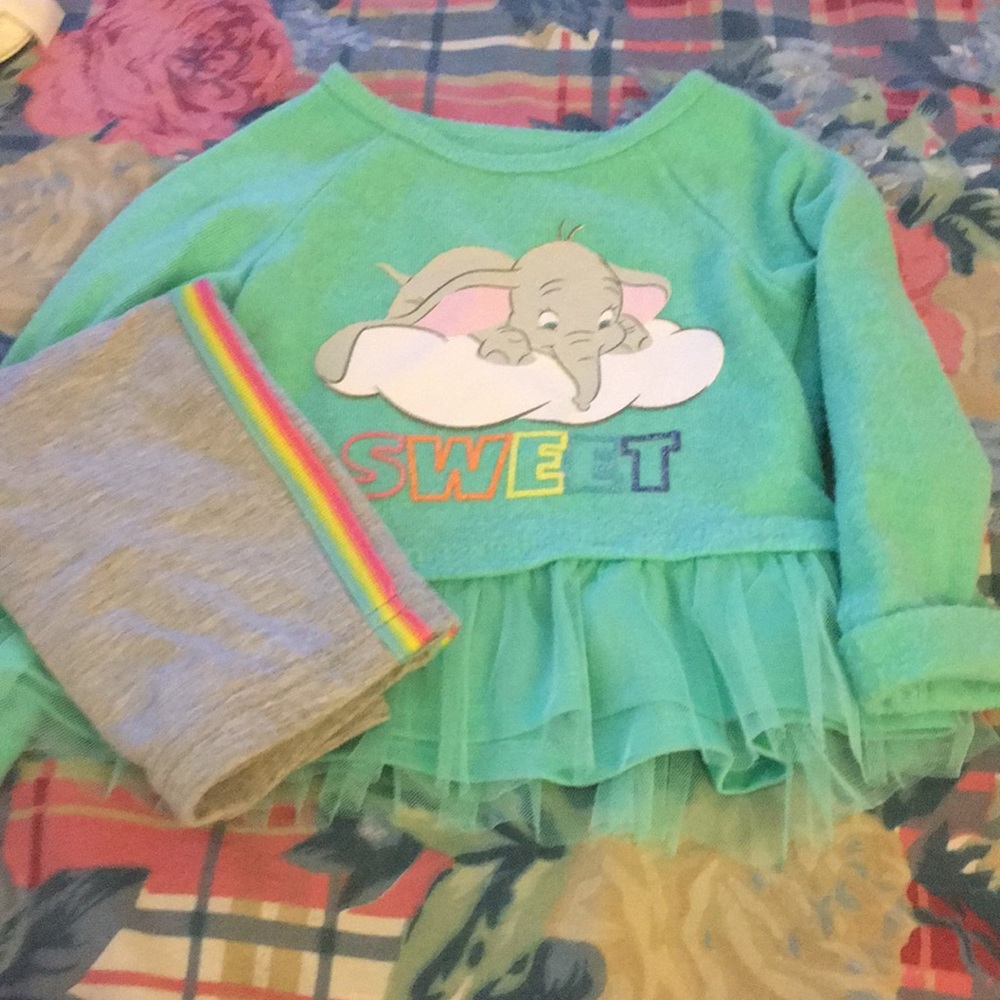 Long sleeve top with matching bottoms